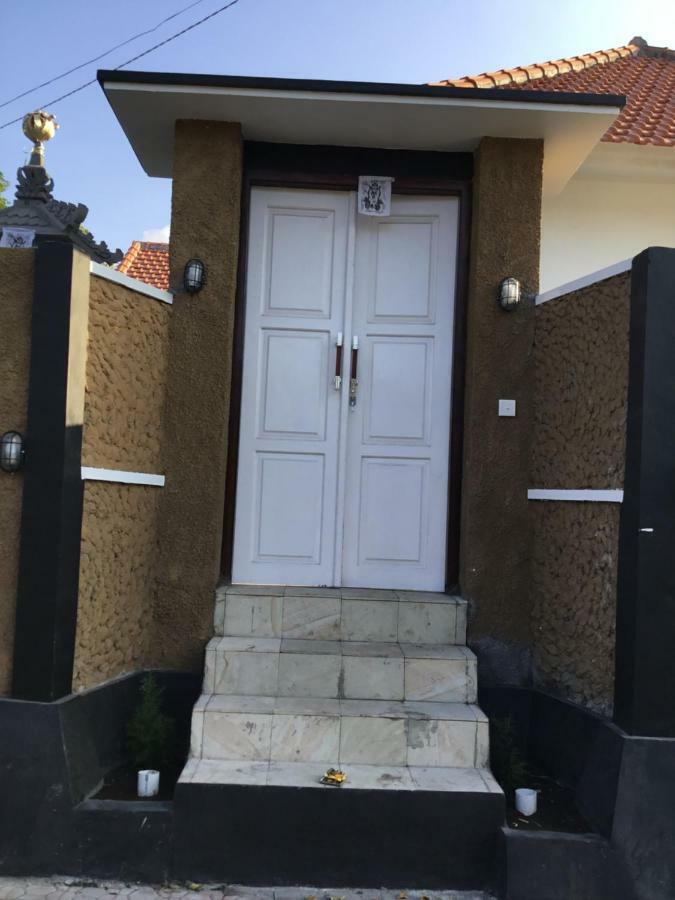 Queen Guest House Tulamben Exterior foto